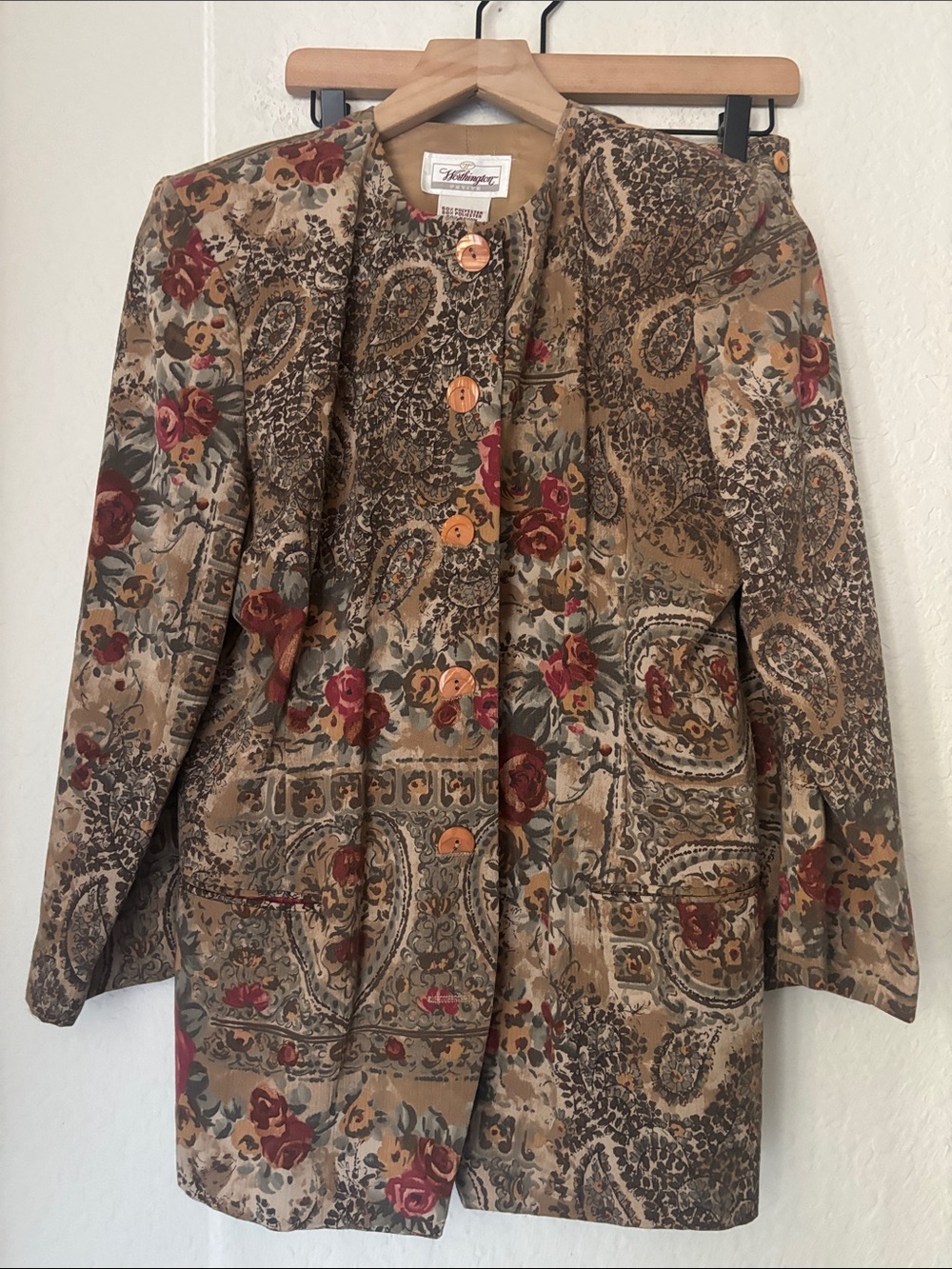 Worthingon Tapestry/ Floral print jacket and skirt set labeled 4 / fits like 2